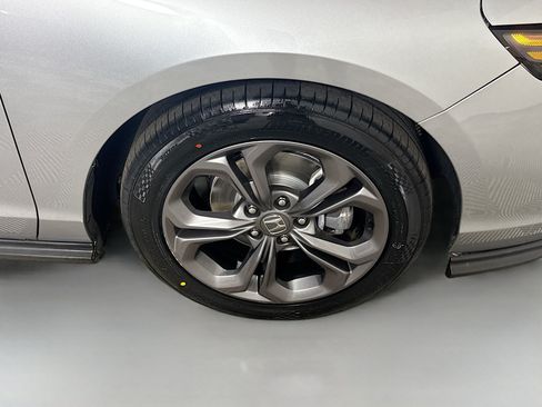 Used 2023 Honda Accord EX image 27