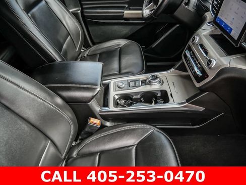 Used 2023 Ford Explorer XLT w/ Equipment Group 202A AWD/4WD image 71