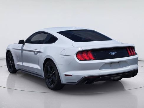 Used 2019 Ford Mustang Coupe RWD image 6