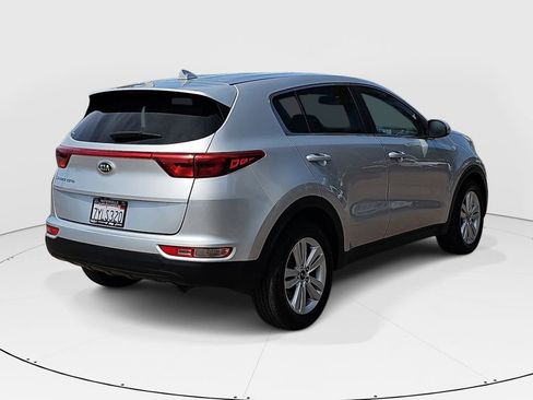 Used 2018 Kia Sportage LX FWD image 3