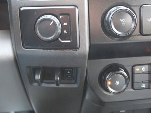 Used 2022 Ford F350 XL w/ Power Equipment Group image 18