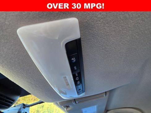 New 2025 Nissan Versa SV w/ Trunk Package FWD image 21