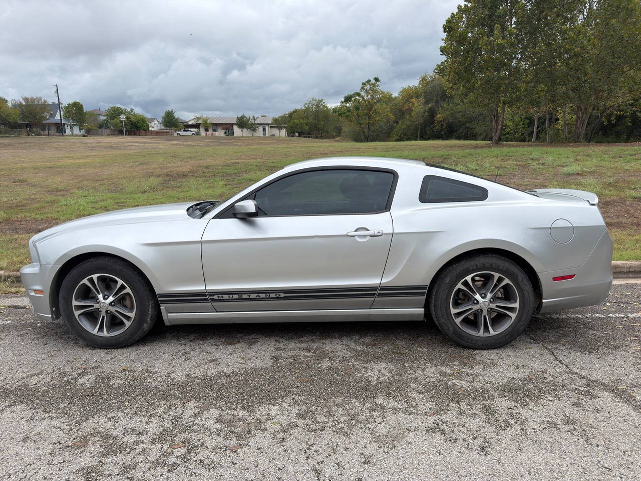 Used 2014 Ford Mustang Premium w/ Equipment Group 201A RWD image 1