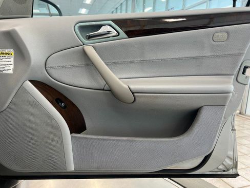 Used 2004 Mercedes-Benz C 240 Sedan image 17