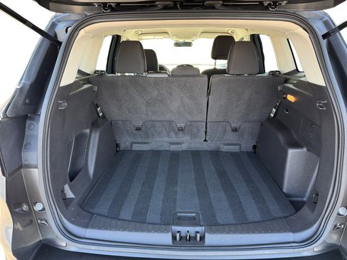 Used 2017 Ford Escape SE image 17