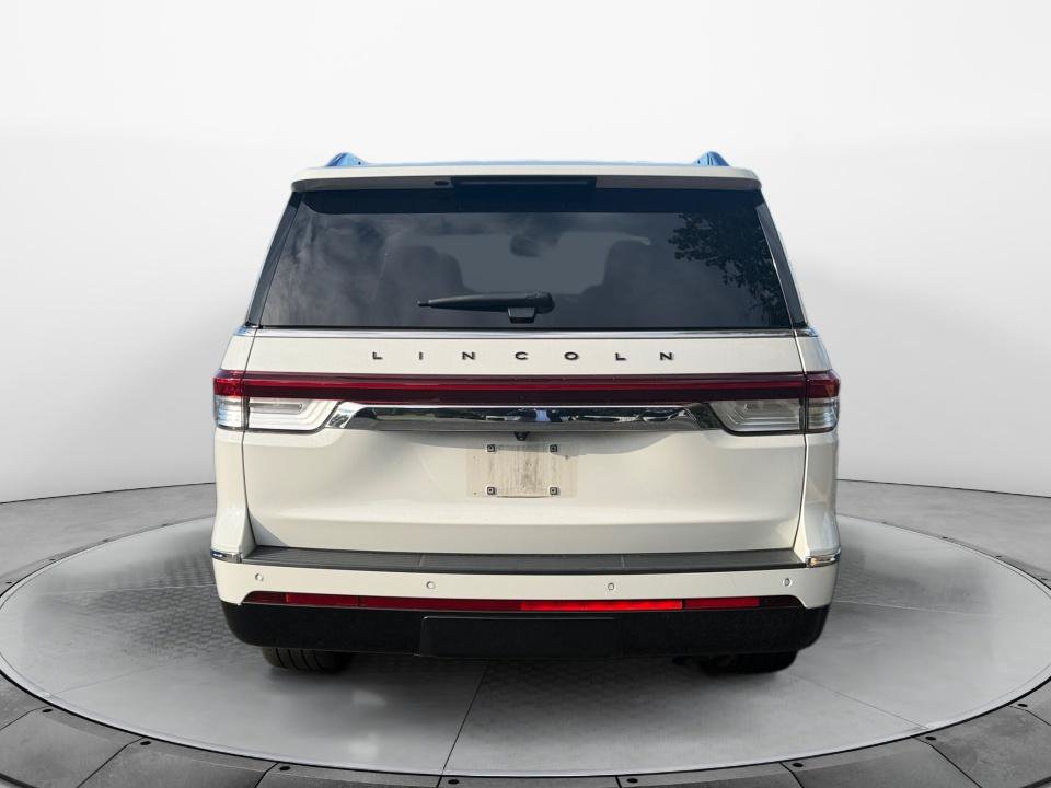 Used 2023 Lincoln Navigator Black Label AWD/4WD image 6