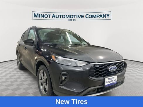 Used 2025 Ford Escape ST-Line Select AWD/4WD image 1