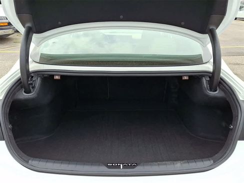 Used 2025 Hyundai Sonata Limited image 31