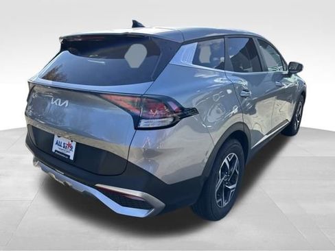 Used 2025 Kia Sportage LX image 8