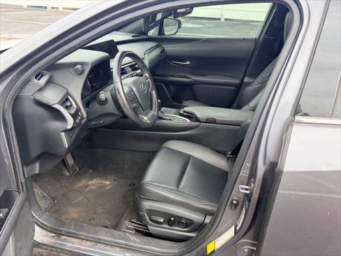 Used 2020 Lexus UX 200 w/ Accessory Package FWD image 23
