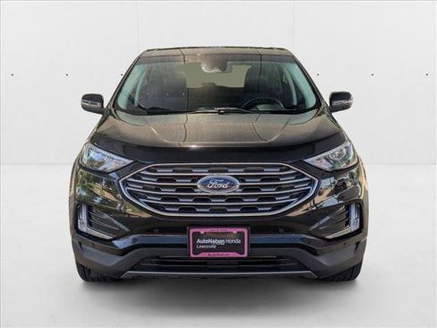 Used 2024 Ford Edge Titanium image 2