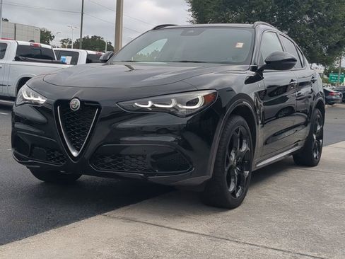 Used 2024 Alfa Romeo Stelvio Ti w/ Performance Driving Package image 7