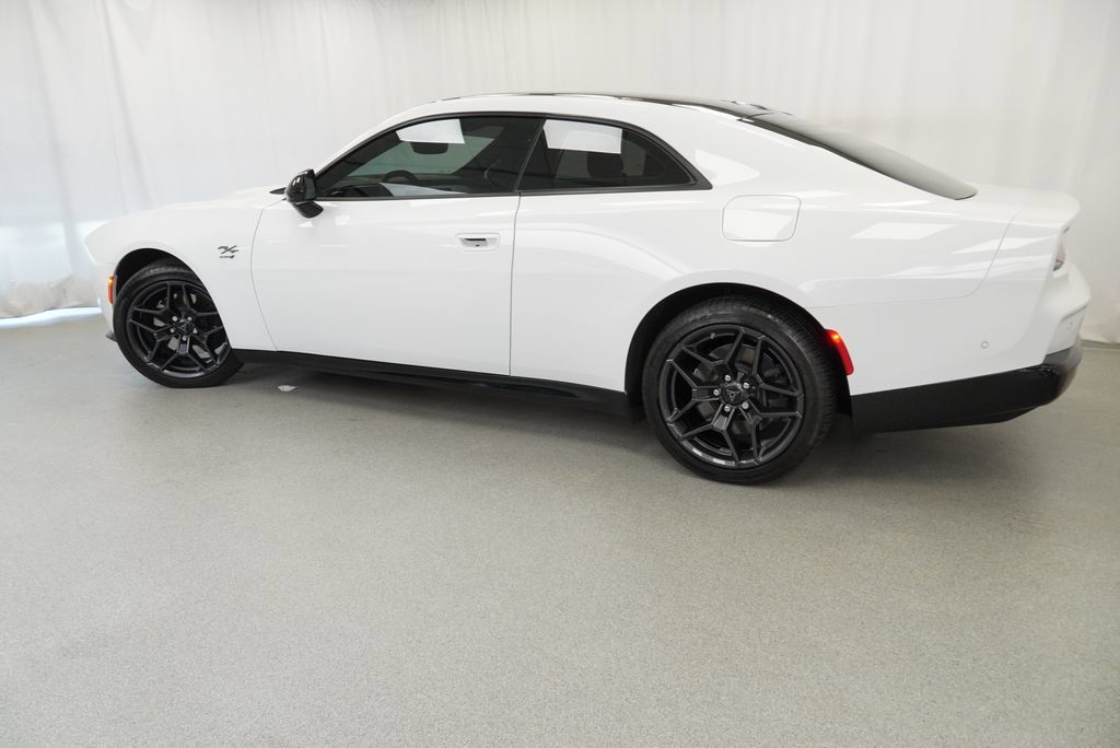 Used 2024 Dodge Charger Daytona R/T w/ Plus Group AWD/4WD image 21