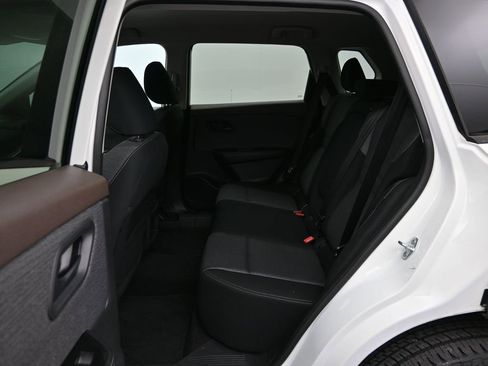 Used 2021 Nissan Rogue S image 21