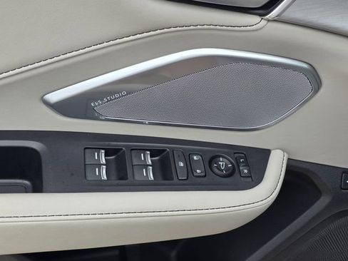 Used 2025 Acura RDX SH-AWD w/ Technology Package image 24