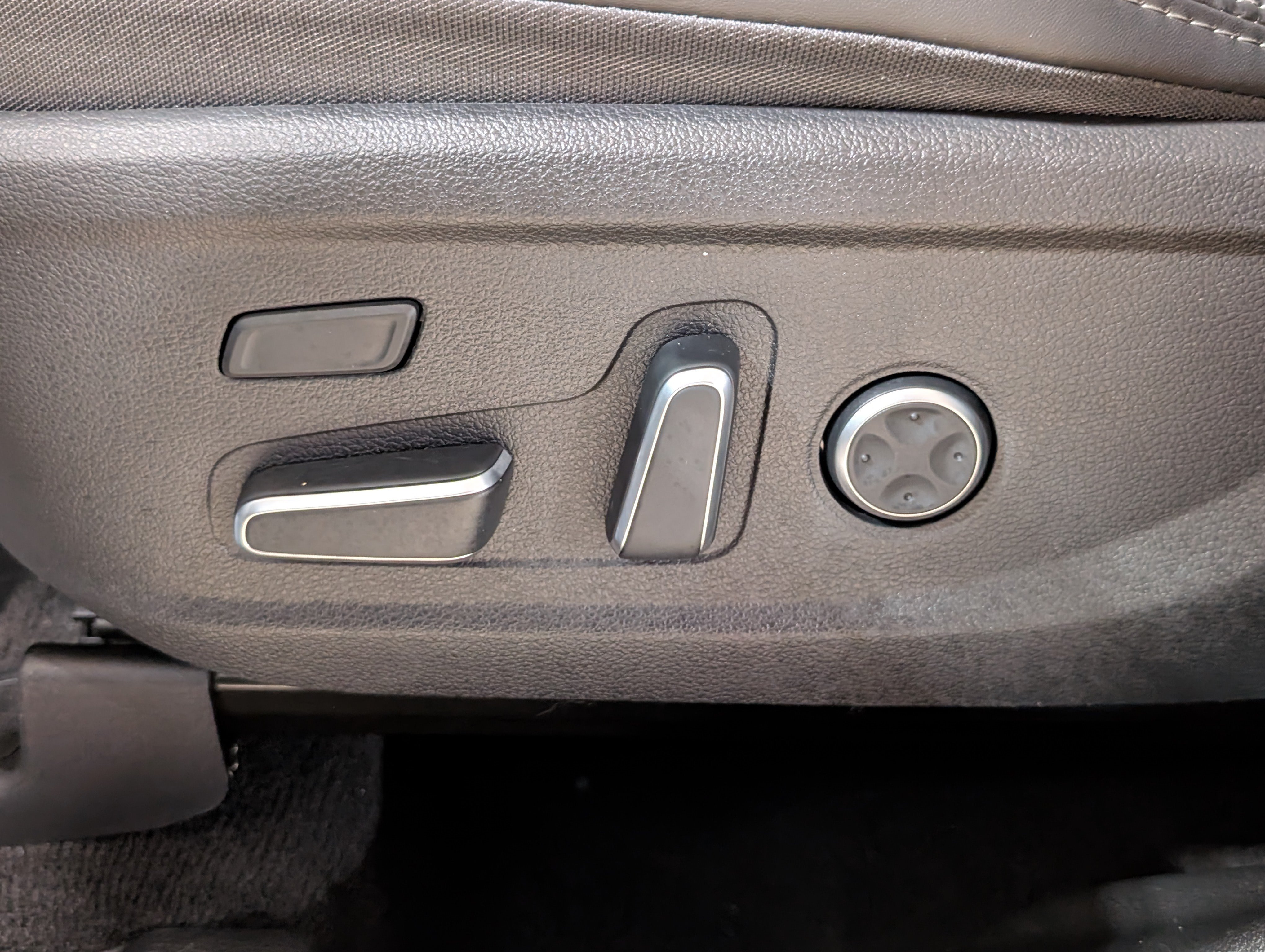 Used 2023 Hyundai Santa Fe Calligraphy FWD image 23