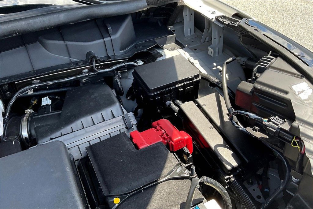 Used 2025 Nissan Pathfinder SV FWD image 31