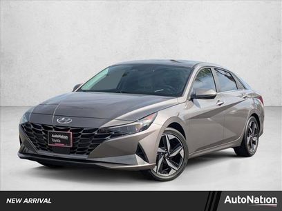 Used 2023 Hyundai Elantra Limited