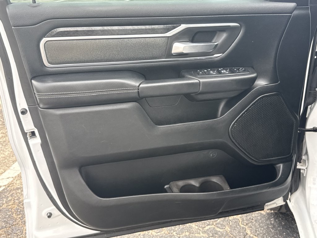 Used 2019 RAM 1500 Big Horn AWD/4WD image 9