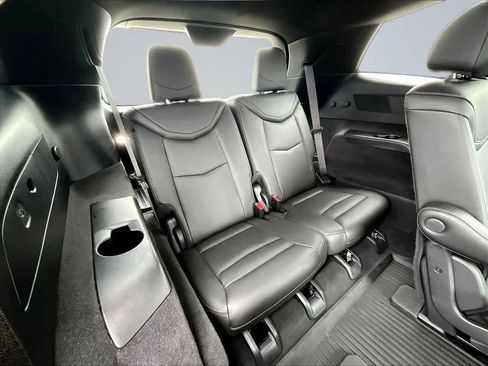 Used 2024 Cadillac XT6 Sport w/ LPO, Floor Liner Package AWD/4WD image 28
