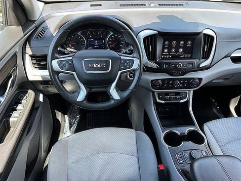 Used 2022 GMC Terrain SLE w/ Driver Convenience Package FWD image 24