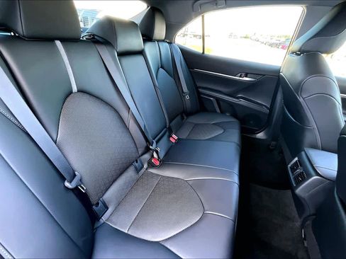 Used 2024 Toyota Camry XSE FWD image 18