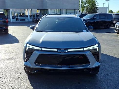 Used 2025 Chevrolet Blazer EV RS AWD/4WD image 12