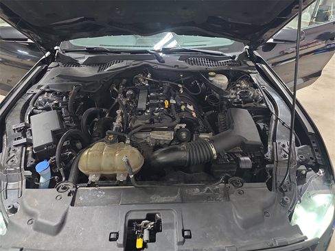 Used 2021 Ford Mustang Premium image 30