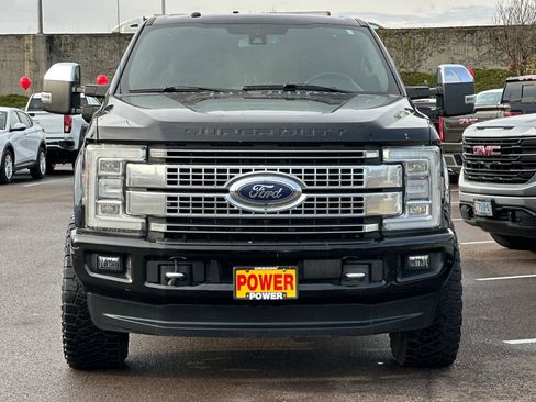 Used 2017 Ford F250 Platinum w/ Platinum Ultimate Package image 9