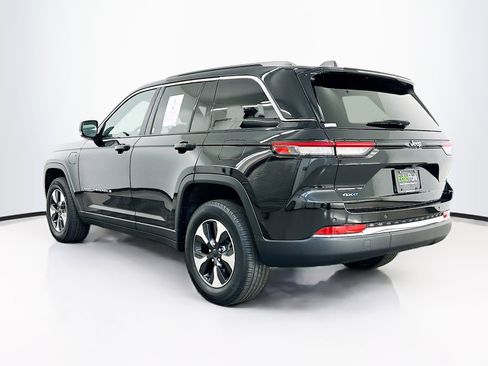 Used 2024 Jeep Grand Cherokee Limited 4xe w/ Trailer Tow Package AWD/4WD image 5