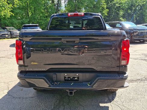 Used 2023 Chevrolet Colorado Z71 w/ Z71 Convenience Package 2 AWD/4WD image 7