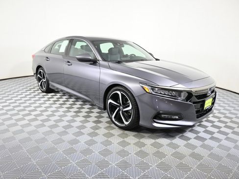 Used 2018 Honda Accord Sport image 11
