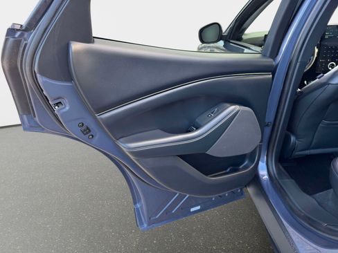 Used 2021 Ford Mustang Mach-E Select image 27