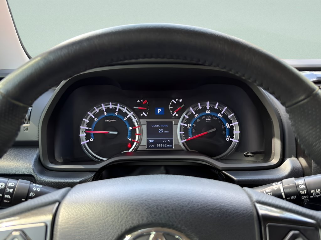 Used 2019 Toyota 4Runner TRD Off-Road Premium AWD/4WD image 17