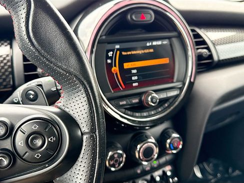 Used 2019 MINI Cooper S FWD image 25