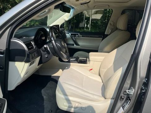 Used 2023 Lexus GX 460 Premium w/ Premium Plus Package AWD/4WD image 5