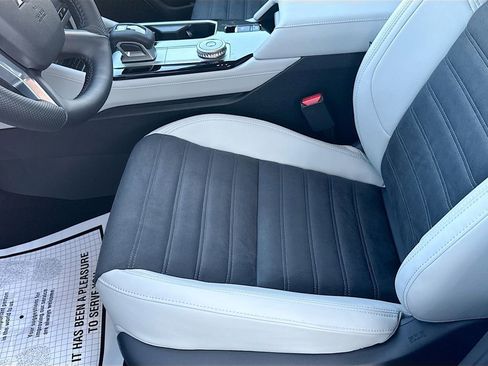 New 2026 Mitsubishi Outlander SE image 20