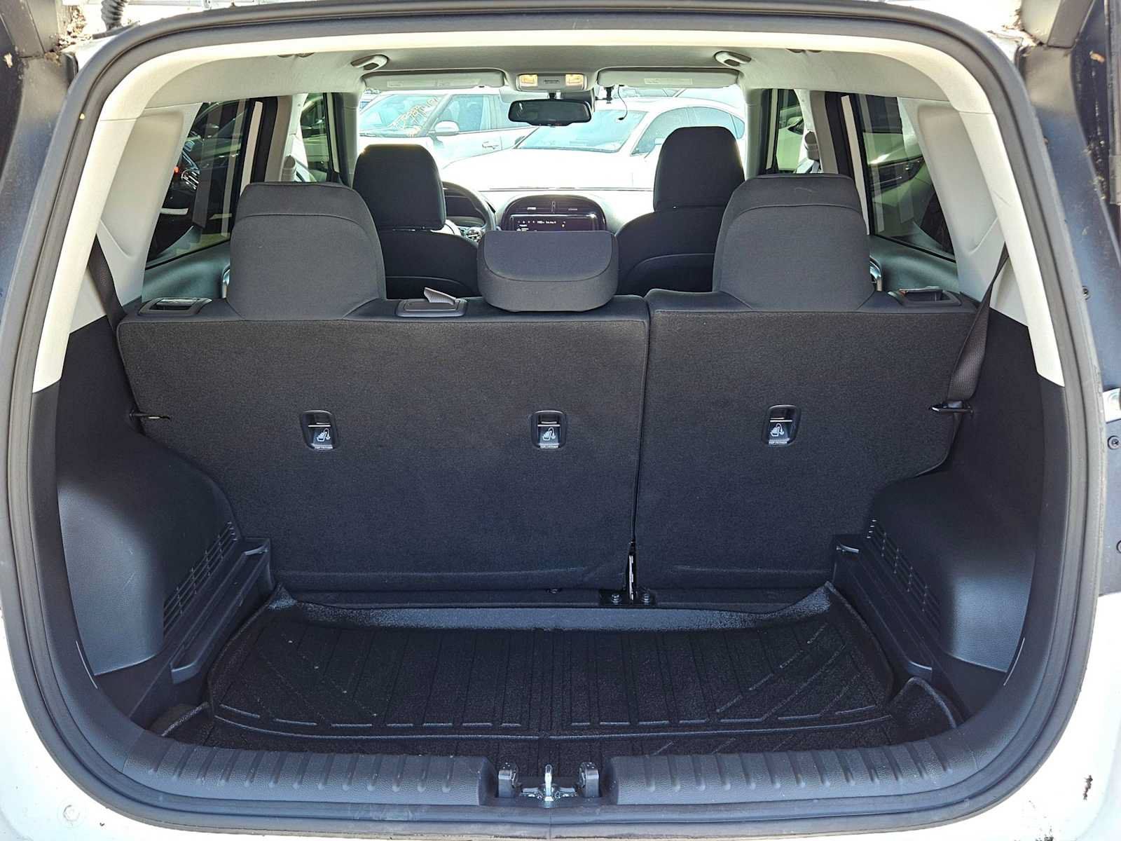 Certified 2023 Kia Soul S FWD image 33