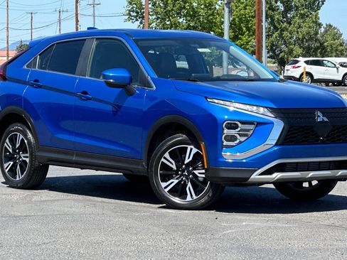 Used 2025 Mitsubishi Eclipse Cross SE AWD/4WD image 2