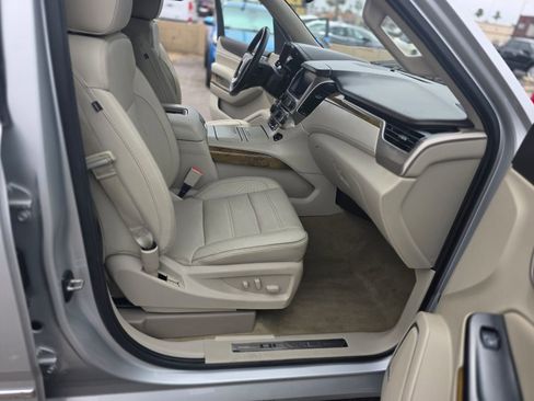 Used 2017 GMC Yukon XL Denali RWD image 35