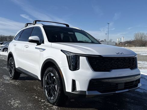 New 2026 Kia Sorento S w/ S Panoramic Sunroof Package image 2