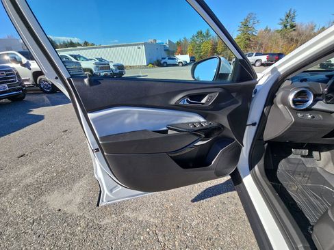 New 2026 Chevrolet Trax LT image 57