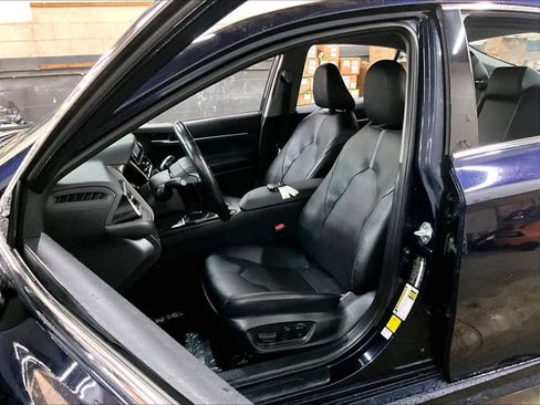 Used 2022 Toyota Camry XSE FWD image 26