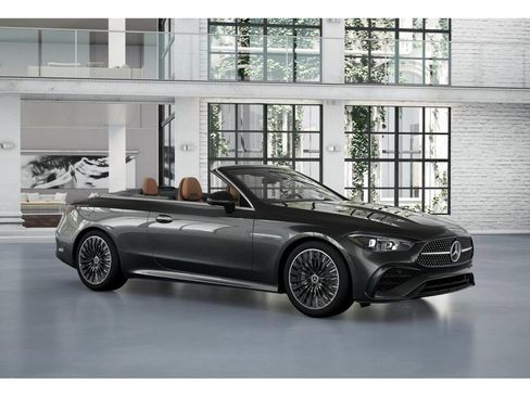 Used 2025 Mercedes-Benz CLE 450 4MATIC Cabriolet image 12