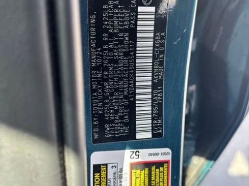 Used 2025 Toyota Camry SE image 9