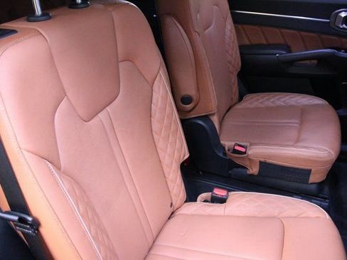 Used 2021 Kia Sorento SX Prestige image 9