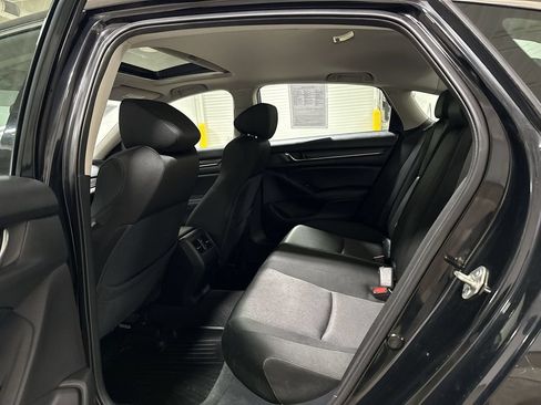 Used 2020 Honda Accord EX image 23