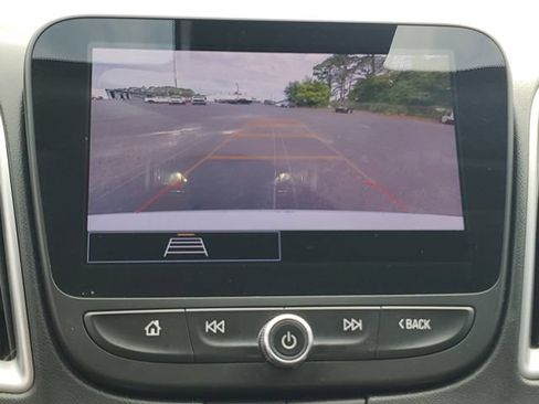 Used 2023 Chevrolet Malibu LT FWD image 24