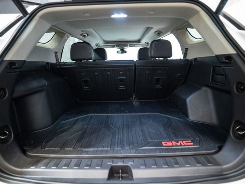 Used 2023 GMC Terrain Denali w/ Denali Premium Package image 43