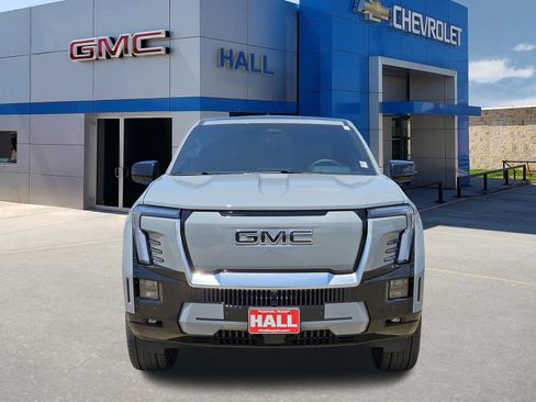 New 2025 GMC Sierra EV Denali image 2